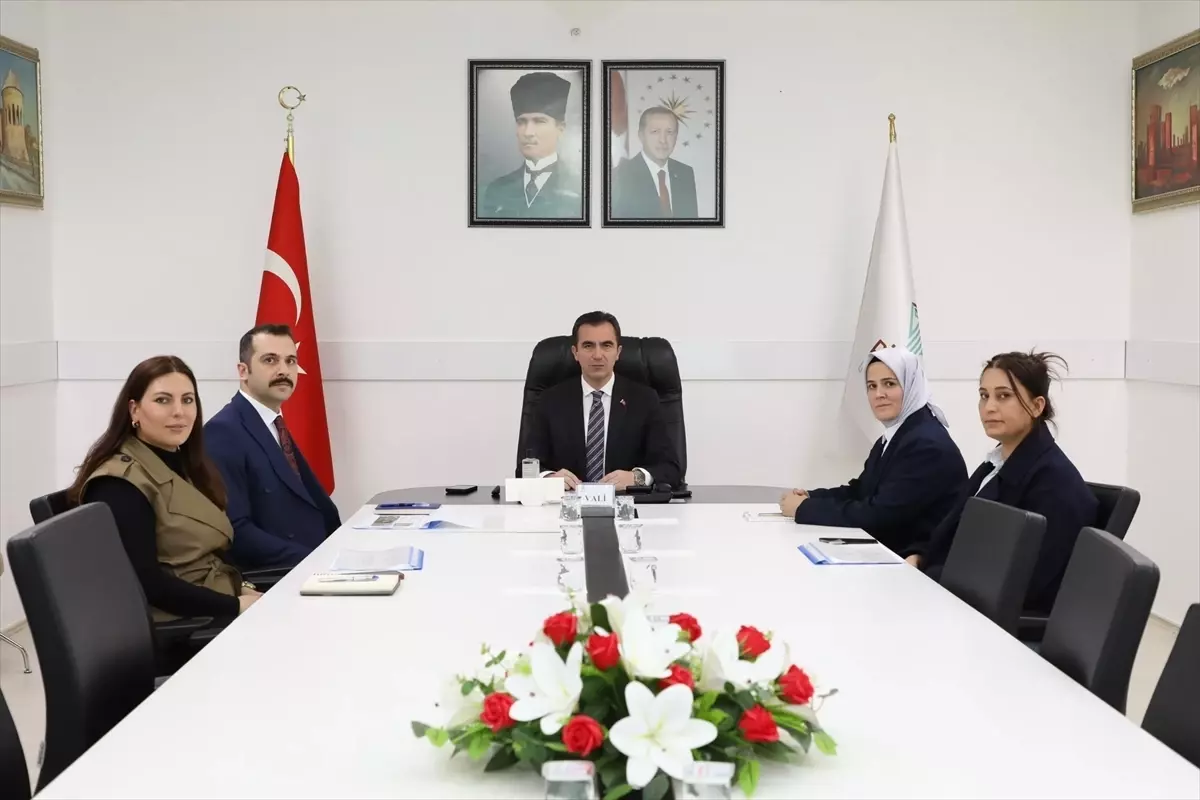 Bitlis\'te Gelişim Projeleri Toplantısı