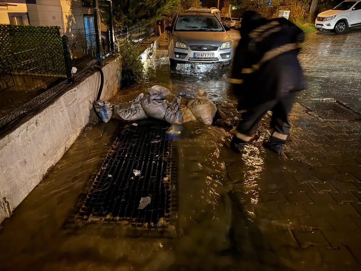 Bodrum\'da Şiddetli Yağışlar Su Baskınlarına Neden Oldu