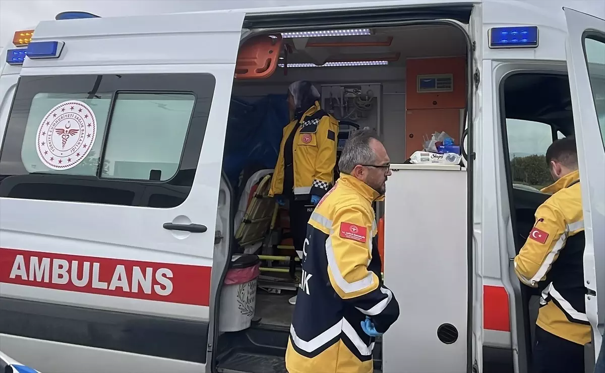 Bolu\'da Trafik Kazası: 3 Yaralı