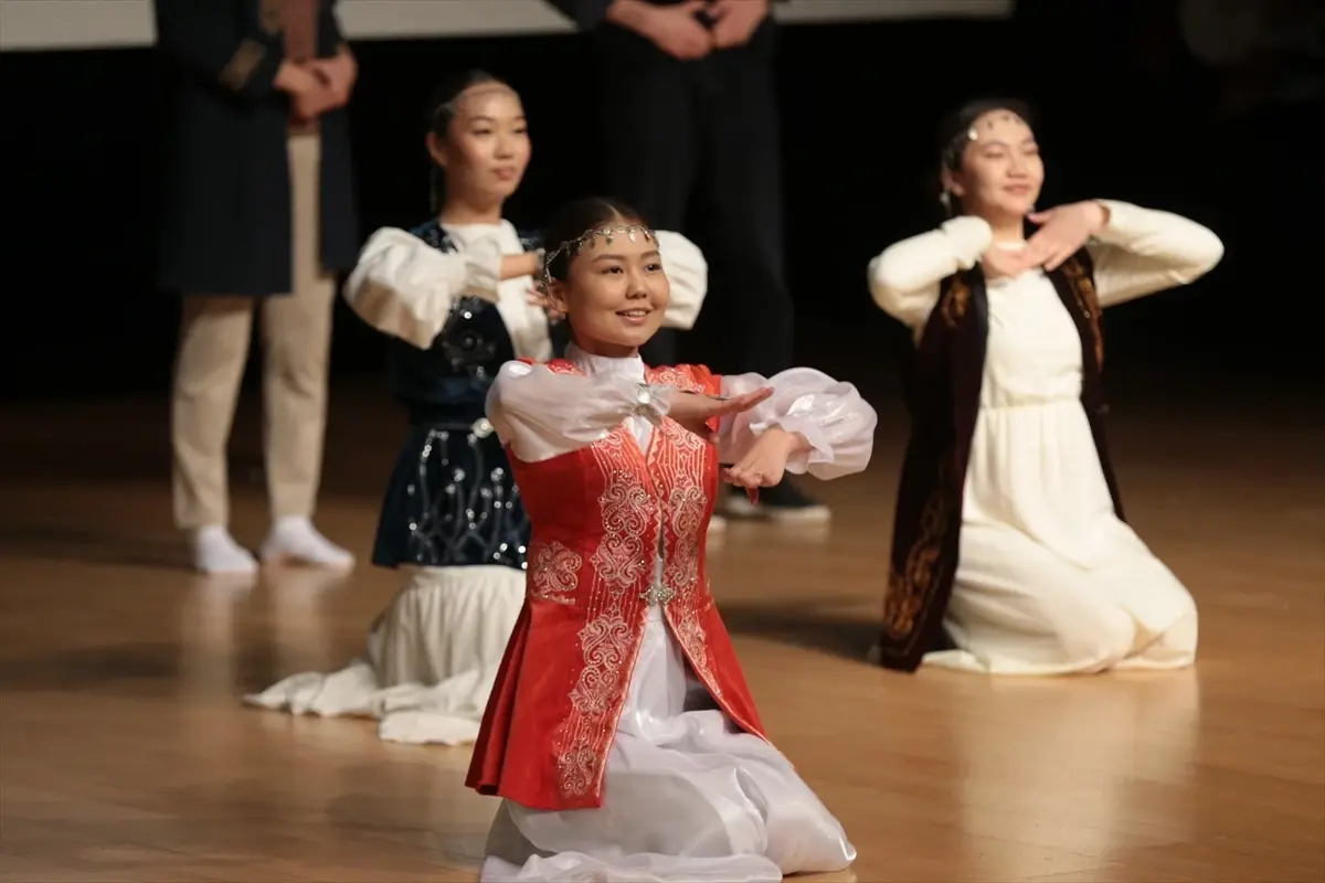 BAİBÜ\'de Nevruz Etkinliği Coşkuyla Kutlandı