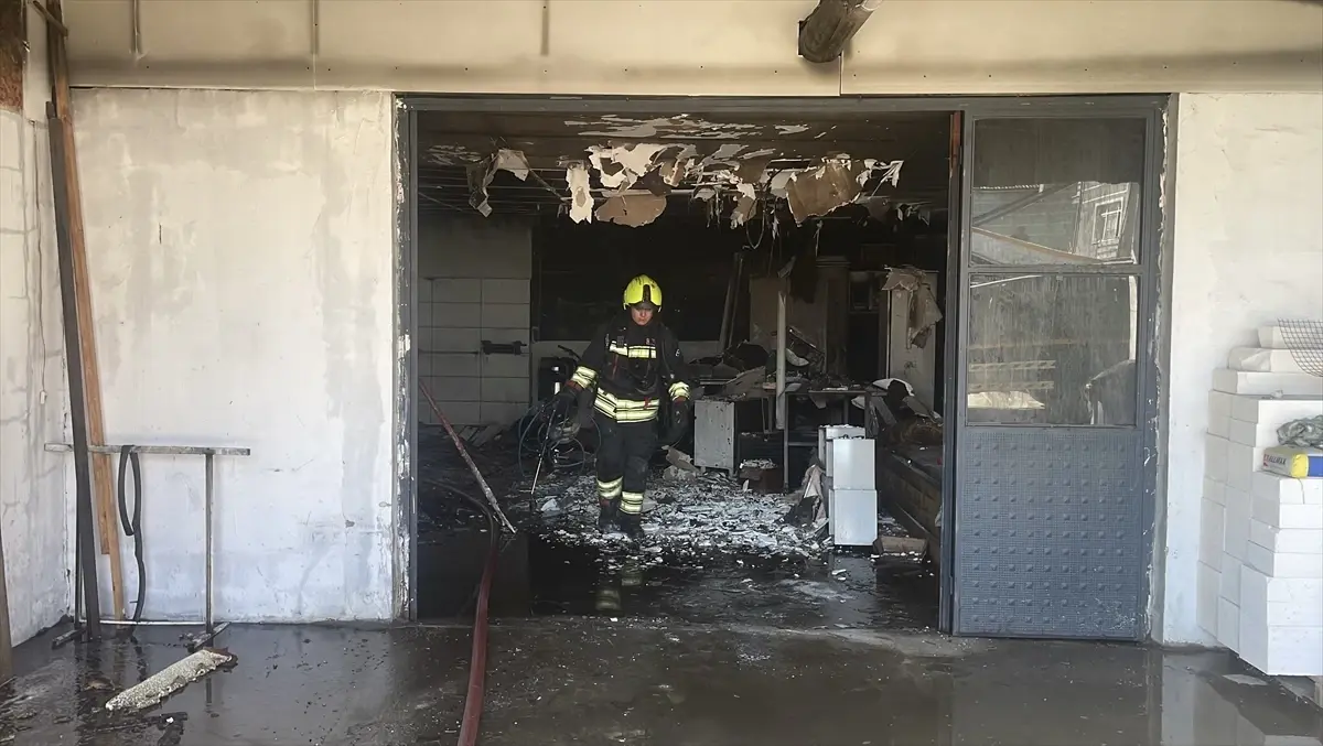 Bolu\'da Ev Yangını Kontrol Altına Alındı