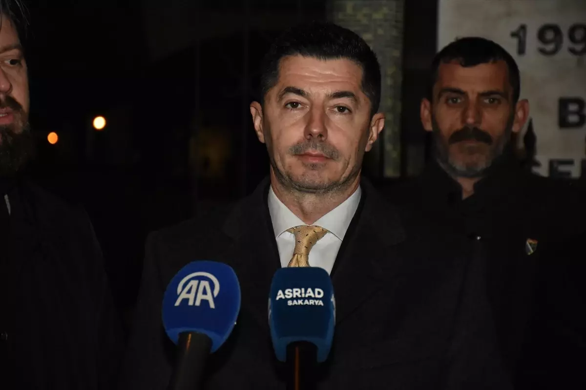 Bulceviç\'ten Bosna Şehitleri Anıtı Ziyareti