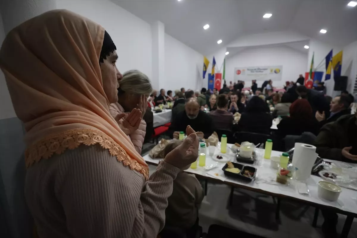 Bosna Hersek\'te İftar Programı Düzenlendi