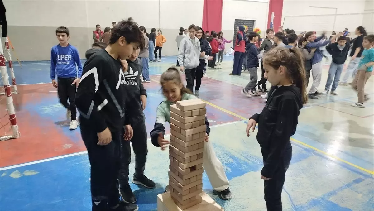 Boyabat\'ta Moral ve Motivasyon Etkinliği