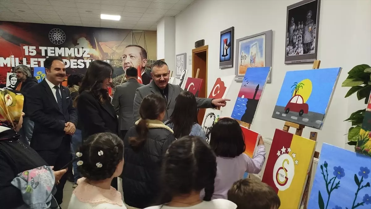 Boyabat\'ta Sanat ve Müzik Gecesi Düzenlendi