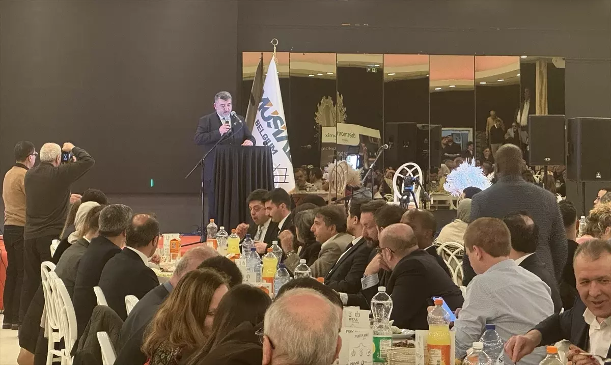 Brüksel\'de İftar Programı ile Gazze\'ye Protez