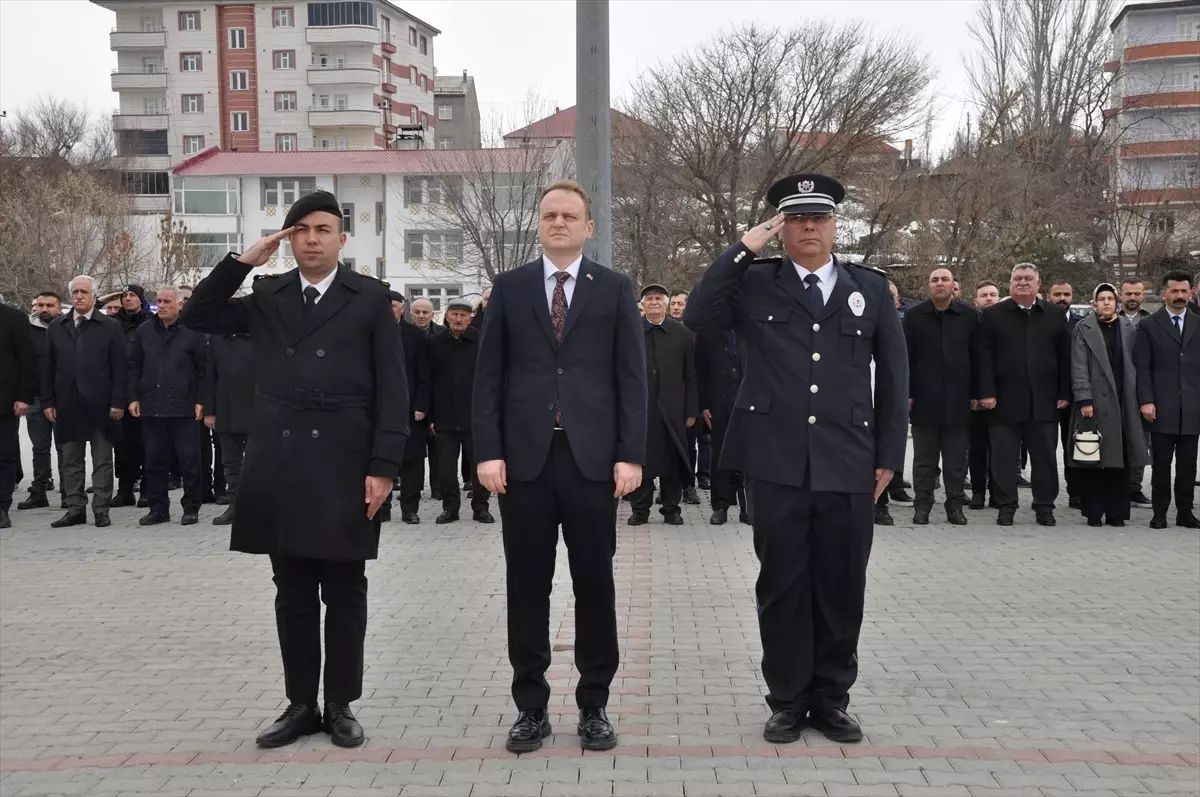 Bulanık\'ta 18 Mart Şehitleri Anma Günü ve Çanakkale Deniz Zaferi\'nin 111. yıl dönümü kutlandı