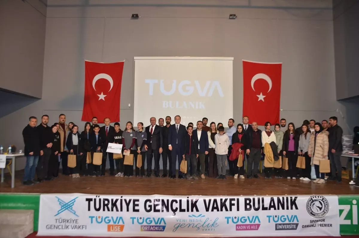 Liseler Arası Bilgi Yarışması Düzenlendi