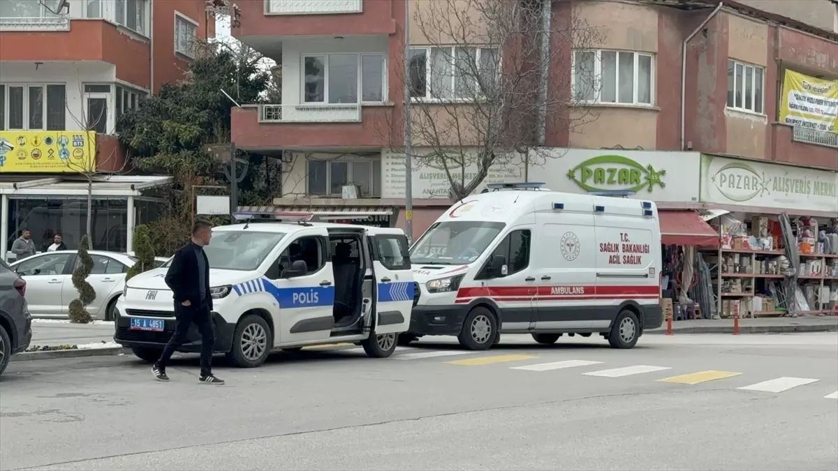 Burdur\'da Bıçaklı Kavga: 2 Yaralı