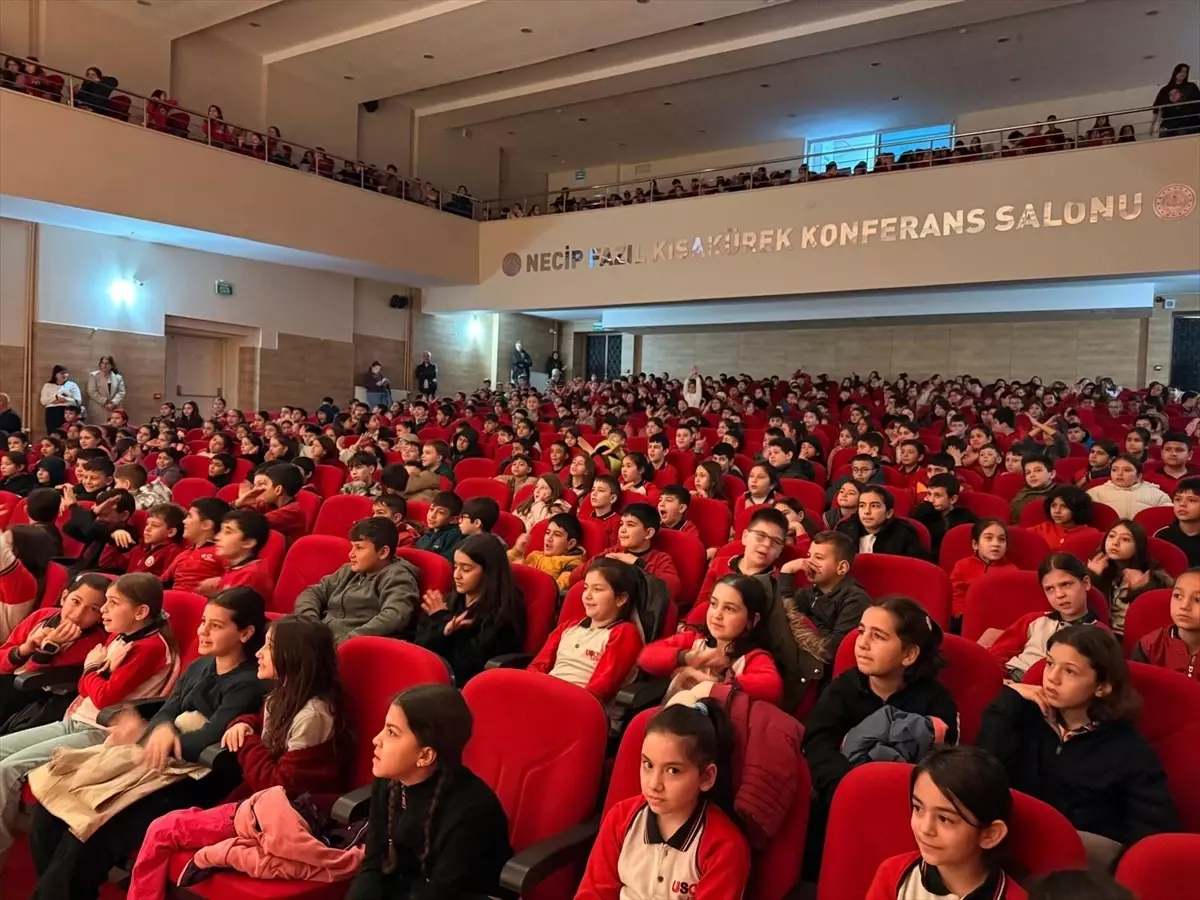 Burdur\'da Afet Bilinci İçin Tiyatro