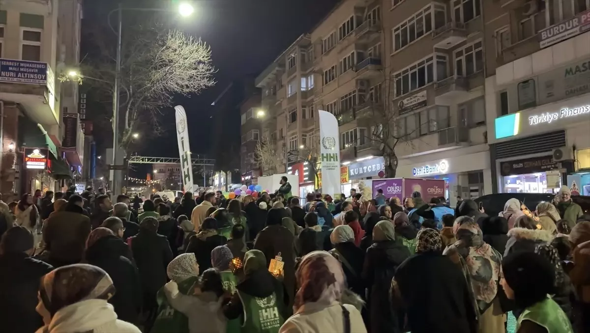 Burdur\'da Fener Alayı ile Ramazan Coşkusu