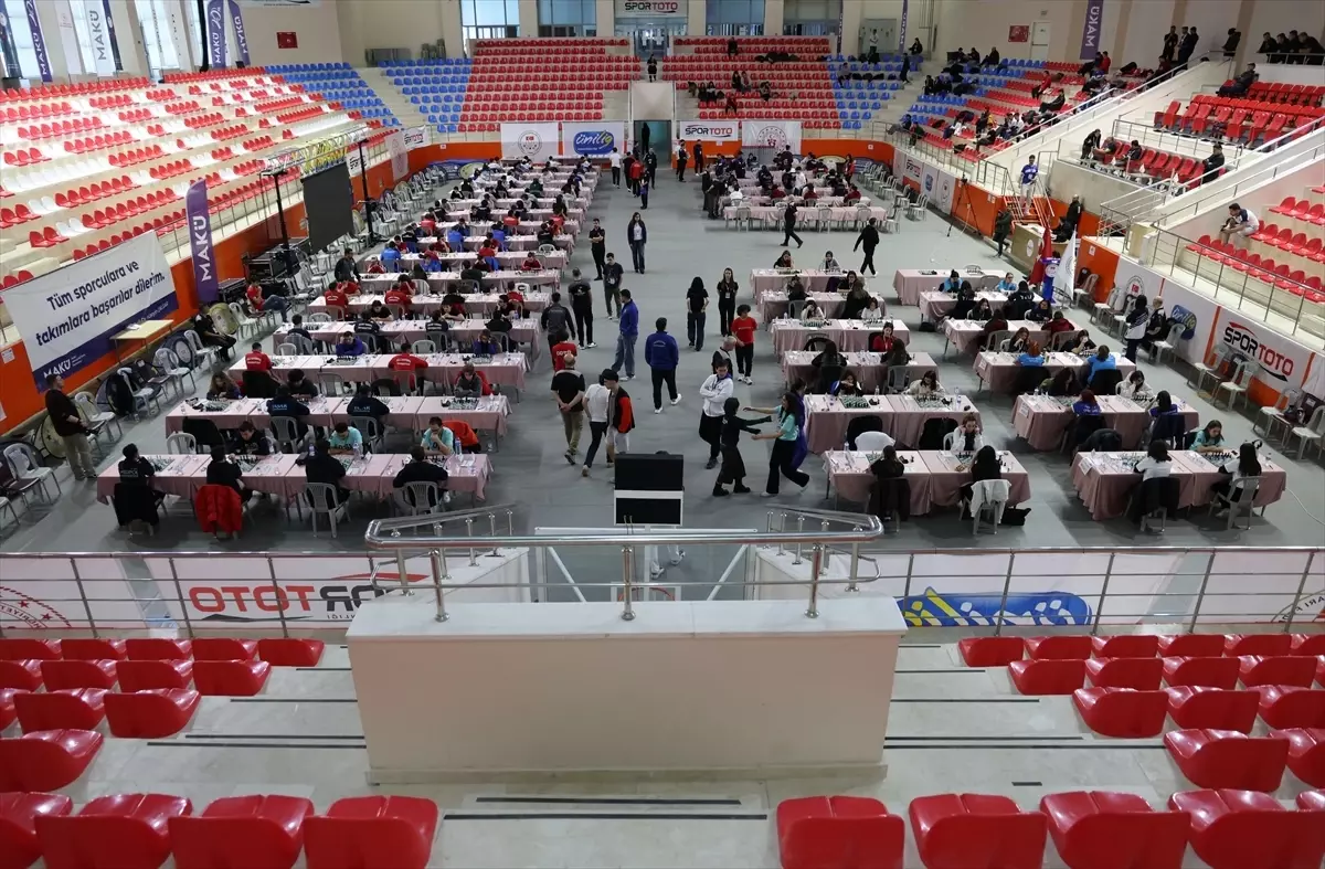 Burdur\'da Üniversiteler Arası Satranç Şampiyonası