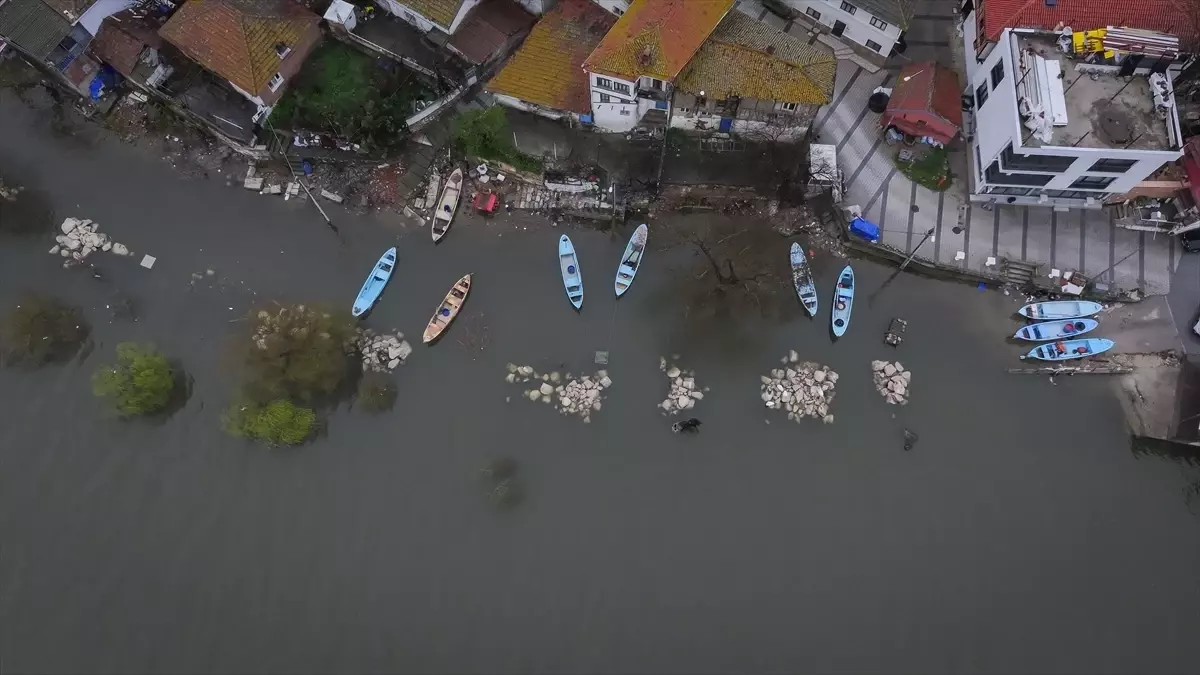Bursa\'da Uluabat Gölü\'nde Su Seviyesi Yükseldi