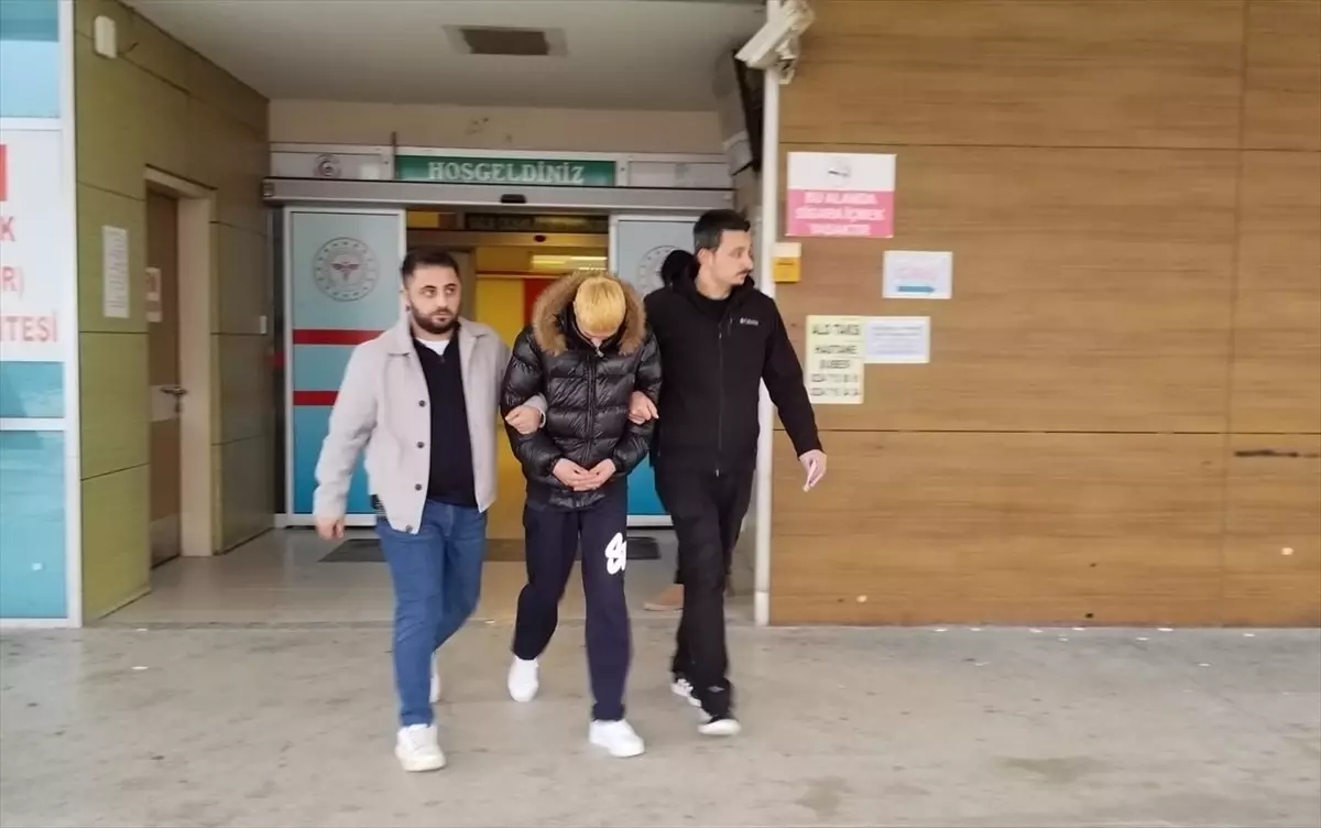 Cami Skandalı: Şarkı Söyleyen Genç Tutuklandı