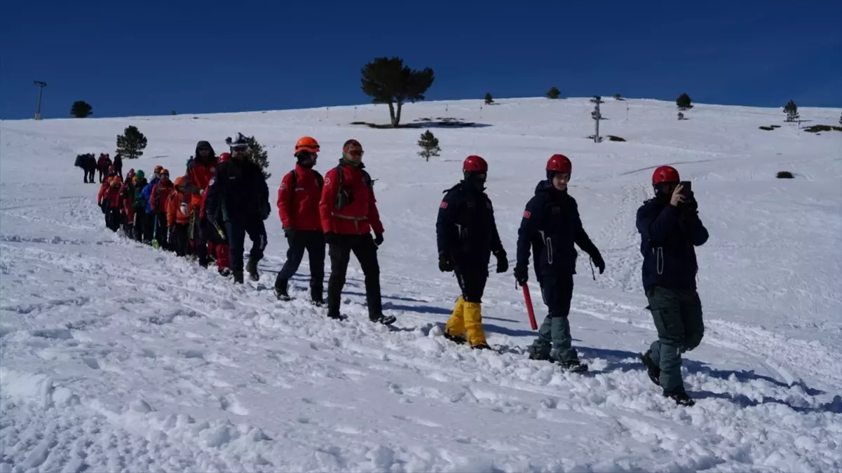 Uludağ\'da Çığ Tatbikatı Gerçekleşti