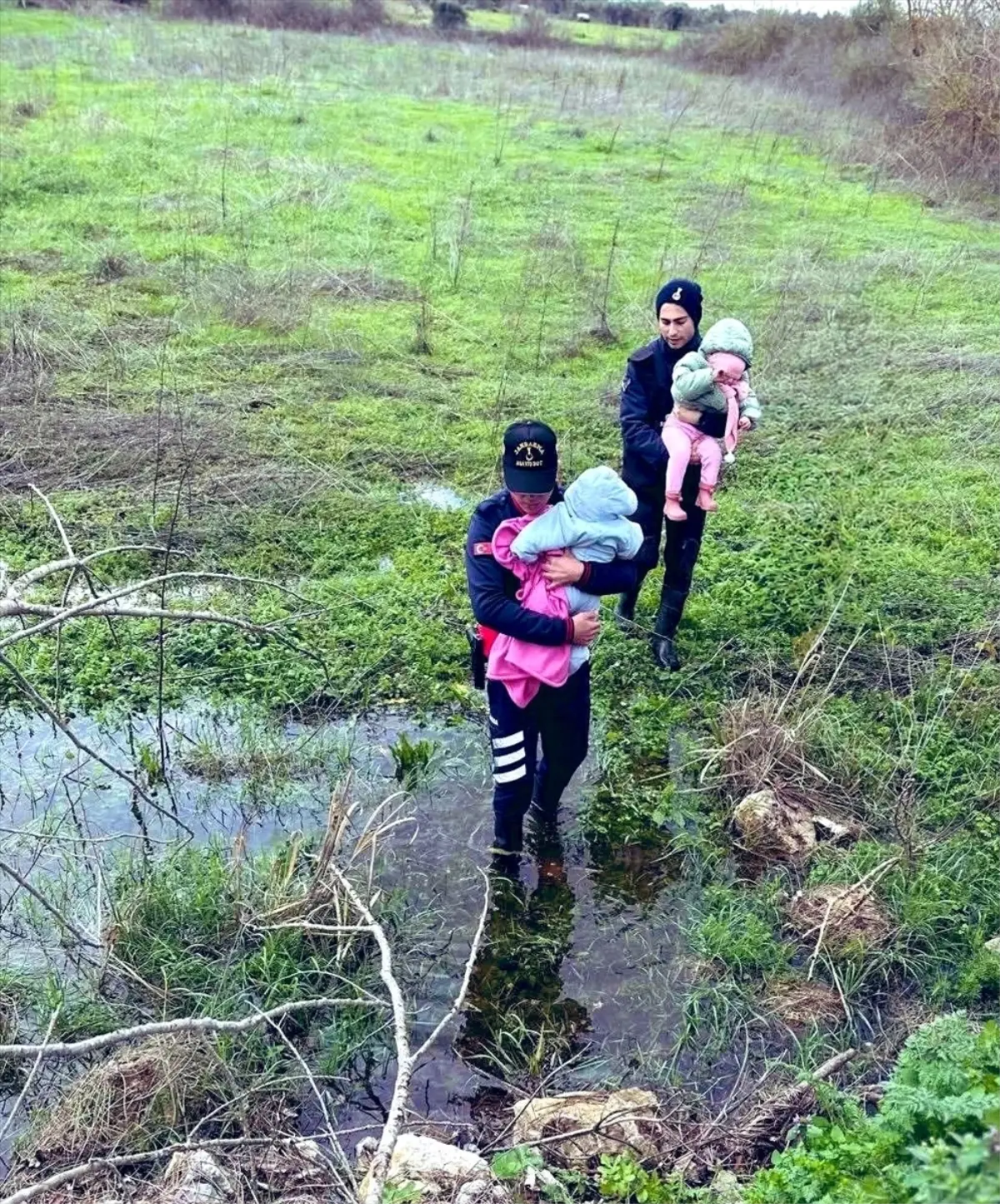 Bursa\'da Mahsur Aile Kurtarıldı