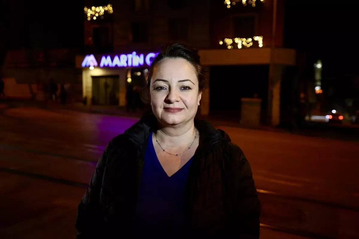 Bursa\'da Unutulan Çanta Sahibine Ulaştırıldı