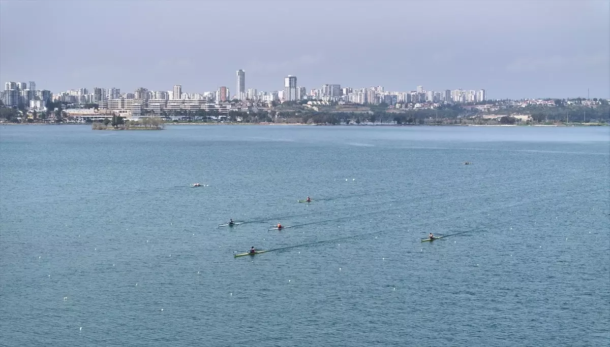 Adana\'da Kürek Yarışları Başladı