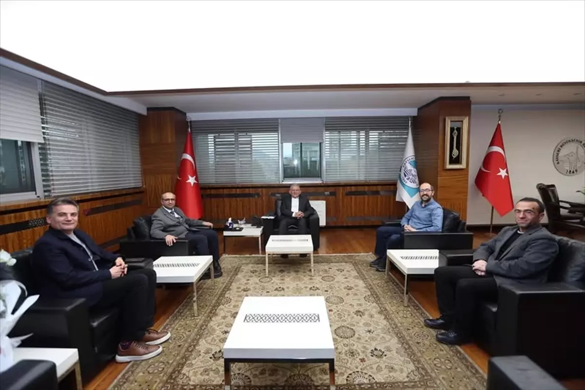 Başkan Büyükkılıç, Tıp Fakültesi Akademisyenlerini Ağırladı