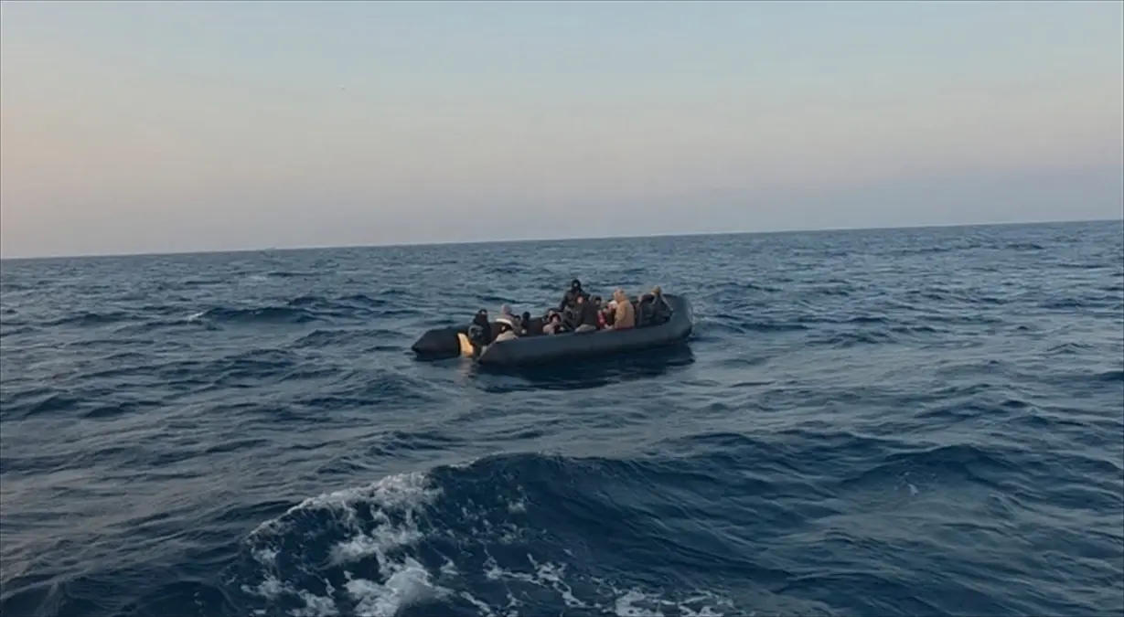 Ayvacık\'ta 39 Düzensiz Göçmen Yakalandı