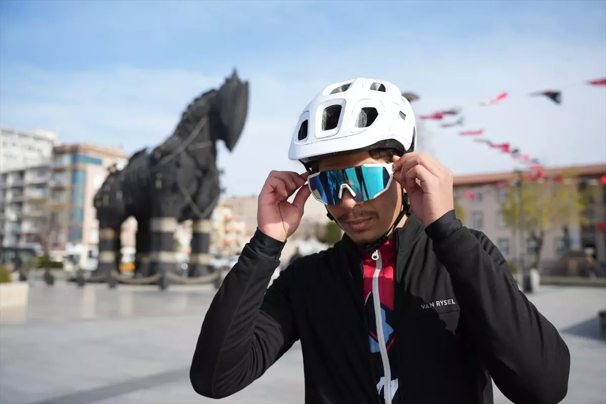 Çanakkale şehitleri anısına 754 kilometre pedal çevirdiler