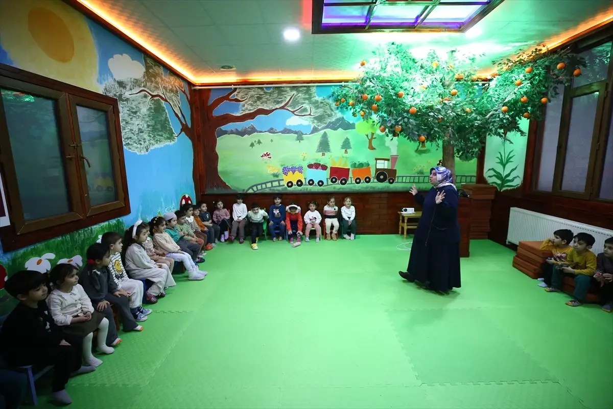 Görme Engelli Öğreticiden Örnek Azim