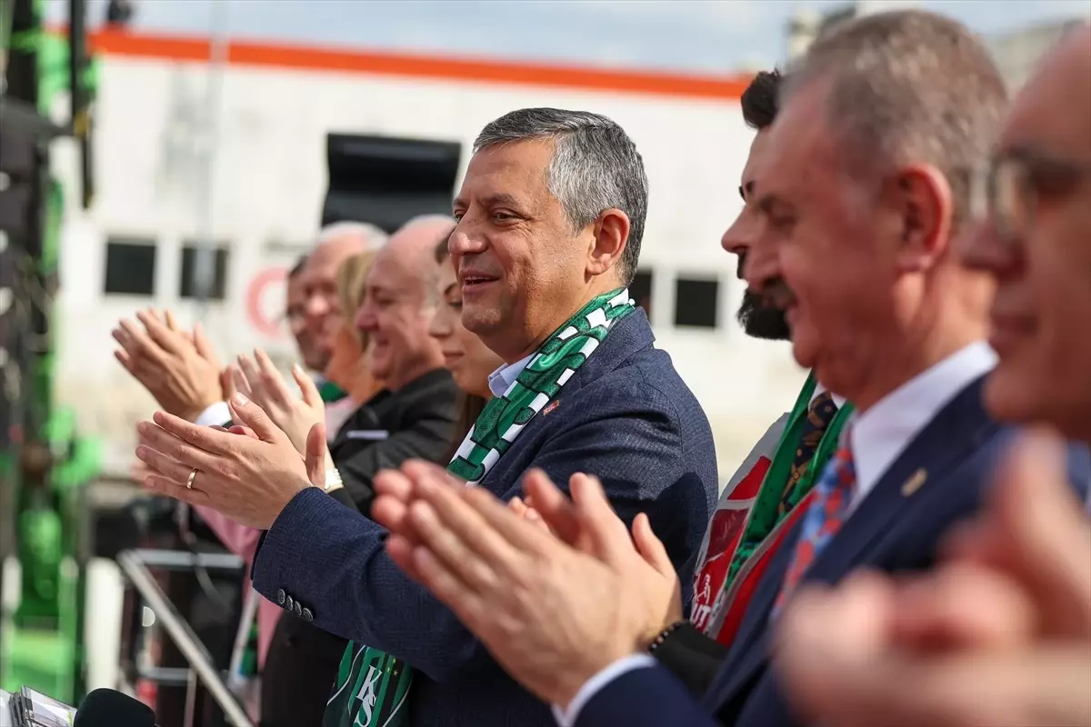 Özgür Özel: Su Sorunu Ciddiyetle Ele Alınmalı