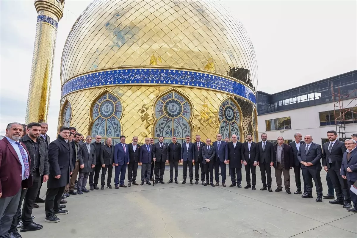 Özgür Özel\'den Başsağlığı Ziyareti