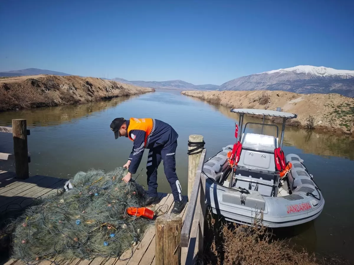 Çivril\'de Kaçak Avlanmaya Denetim