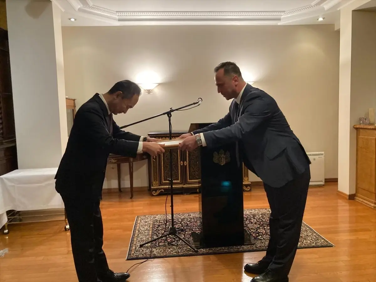 Prof. Dr. Tolga Özşen\'e Japonya\'dan Ödül