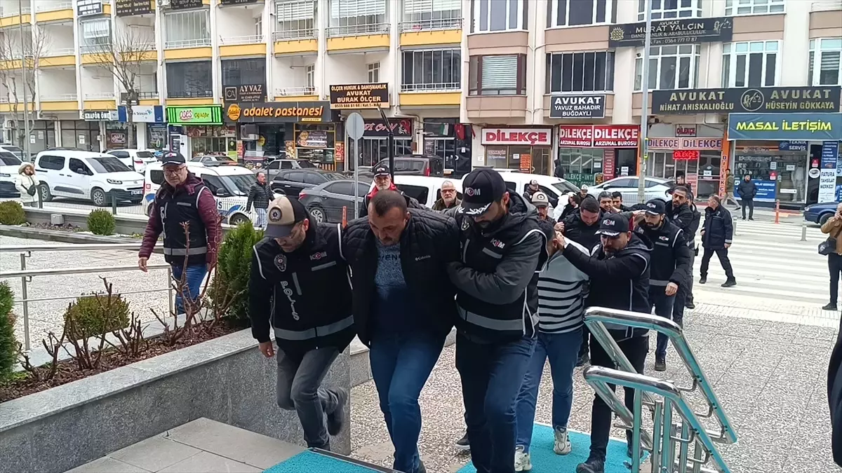 Çorum\'da Silahlı Saldırı: 8 Gözaltı