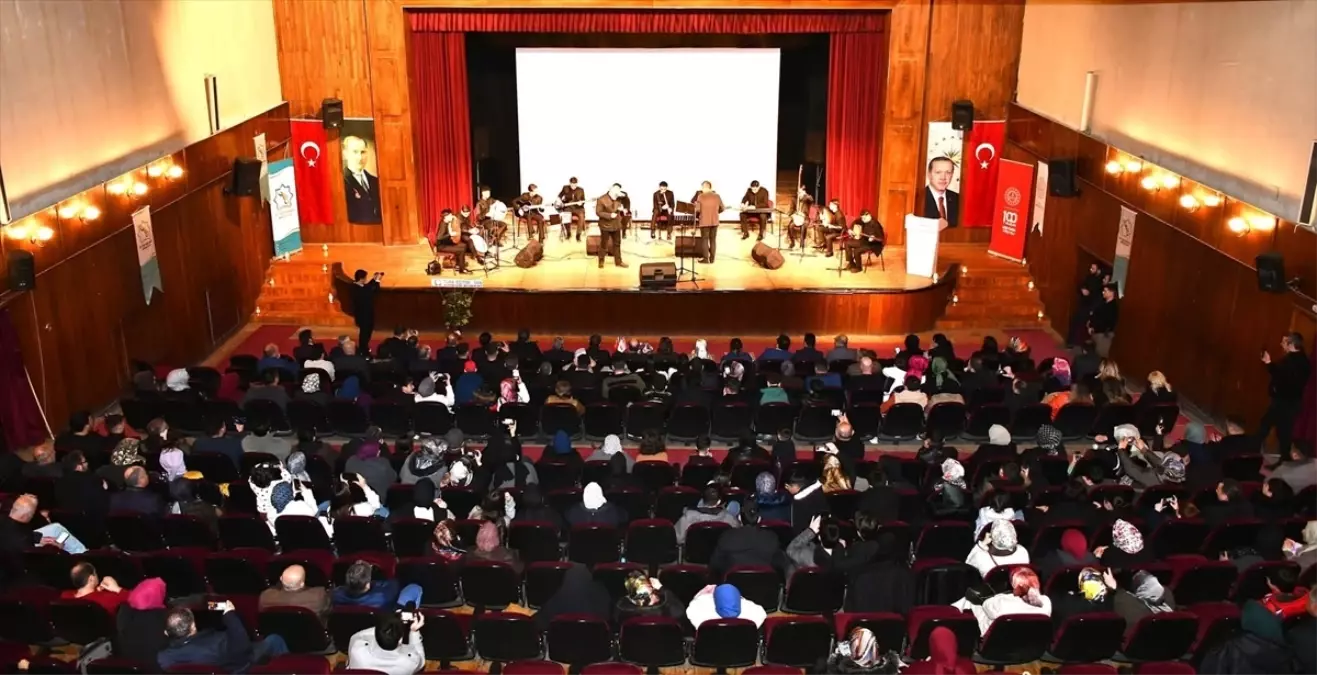 Çorum\'da musiki sınıfı öğrencileri "Maarifin Kalbinde Ramazan" programında konser verdi