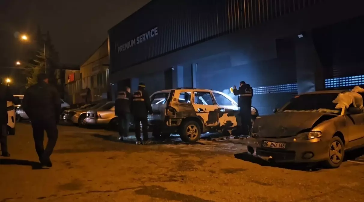 Çorum\'da Yanan Cip Kullanılamaz Hale Geldi