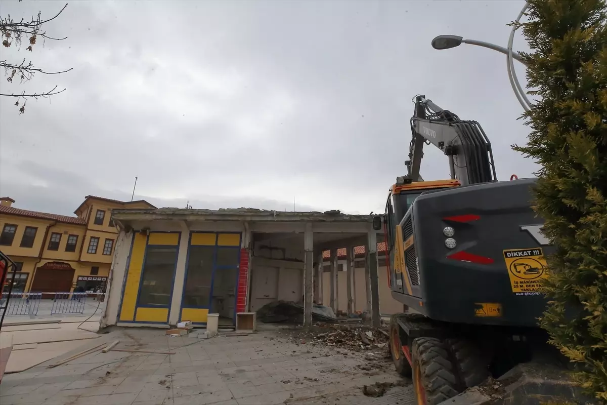 Çorum\'da Tarihi Meydan Projesi İkinci Aşama Başladı