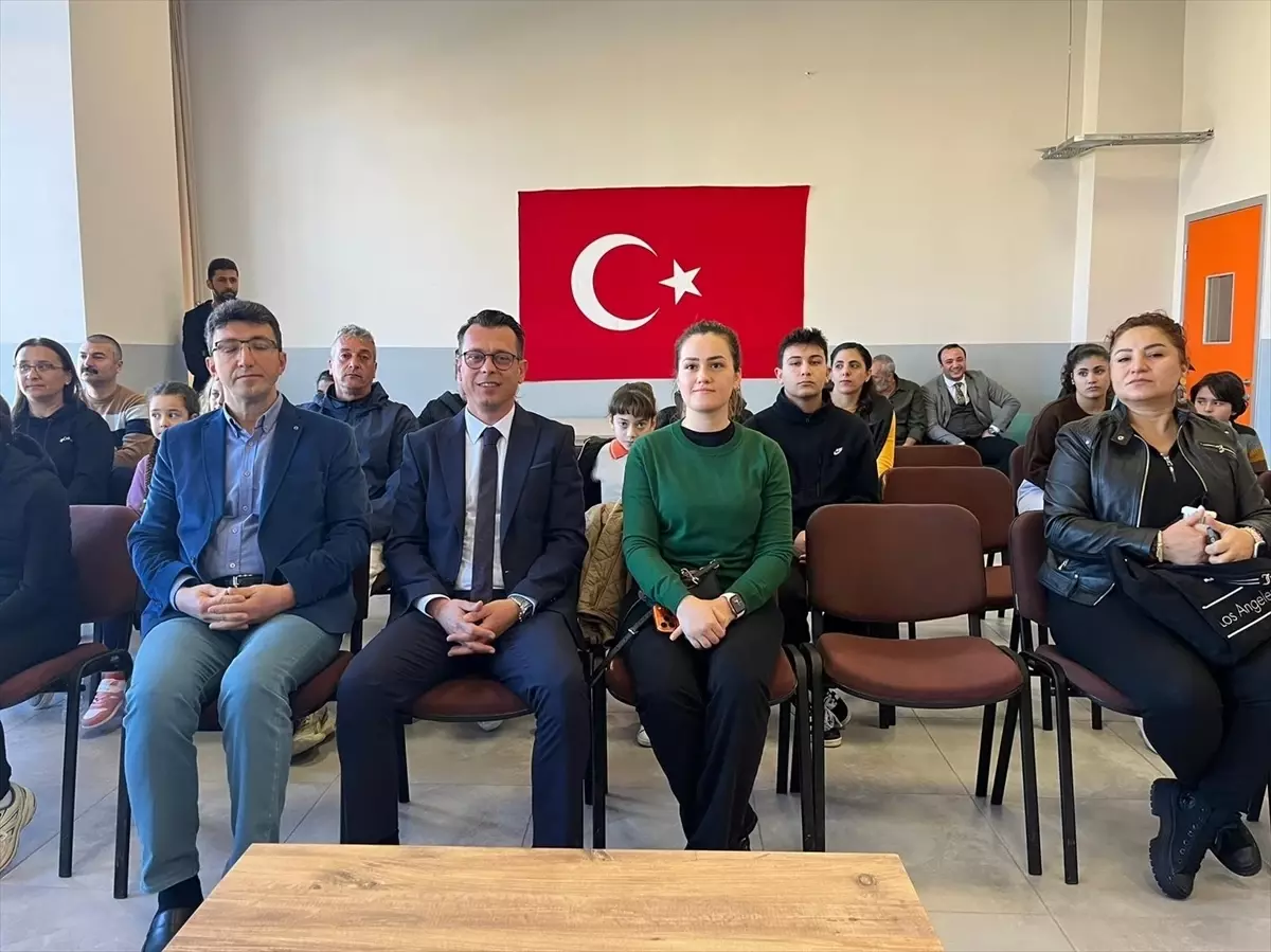 Datça\'da İstiklal Marşı Yarışması