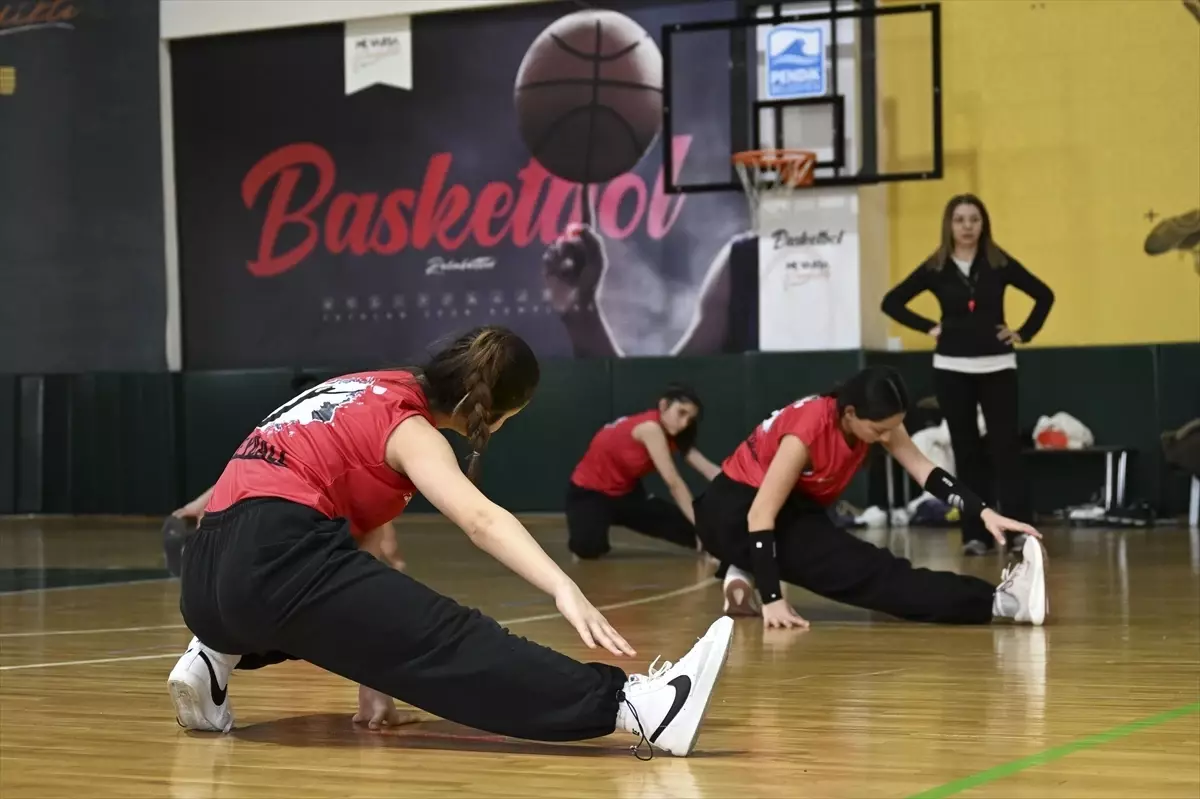 Sporcu Fabrikası: Koruma Altındaki Çocuklar Başarıya Koşuyor