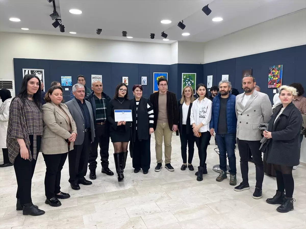 Diyarbakır\'da \'Kesişen Yollar\' Sergisi