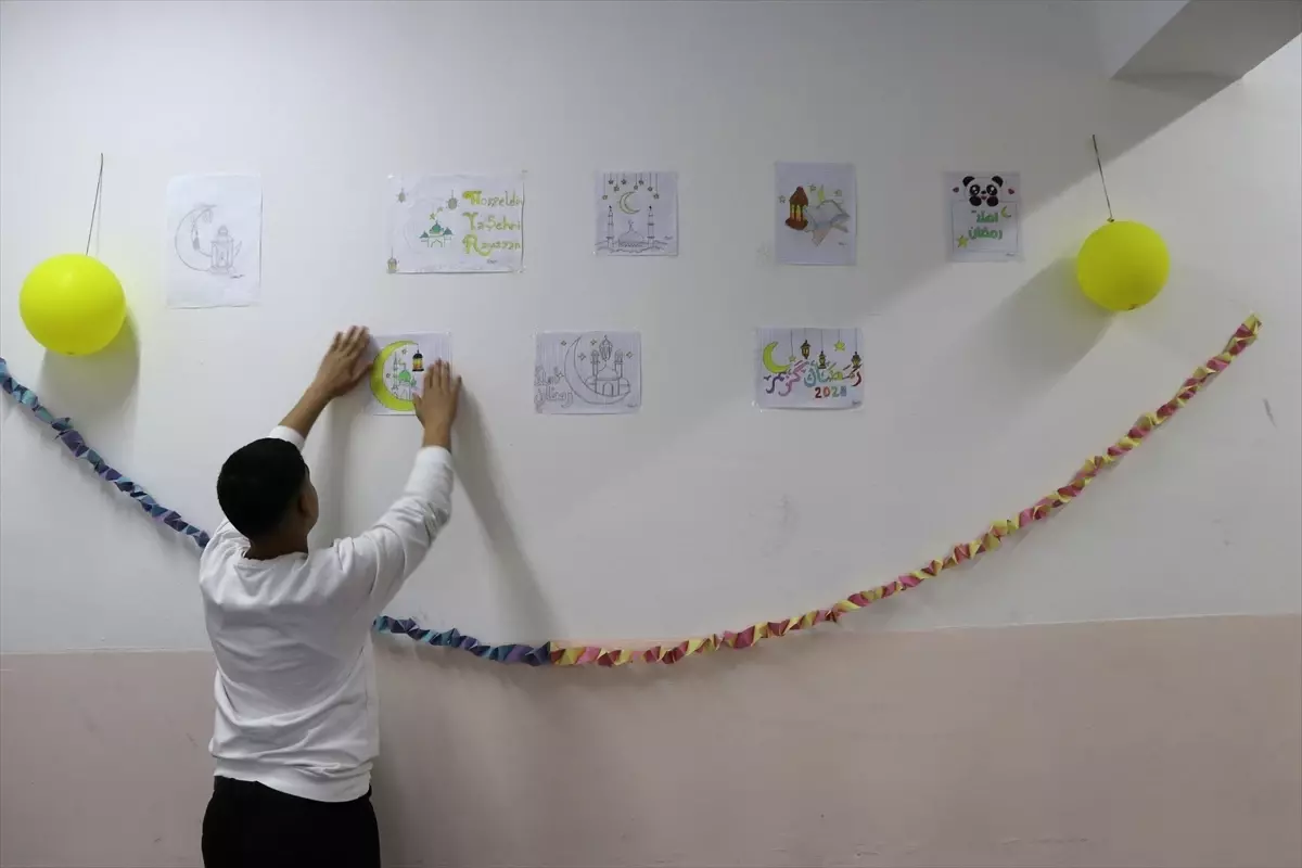 Diyarbakır, Elazığ ve Bingöl\'de okullar ramazan için süslendi