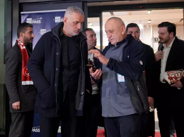 Dünya Kupası biletini alan A Milli Futbol Takımı, İstanbul'a geldi 