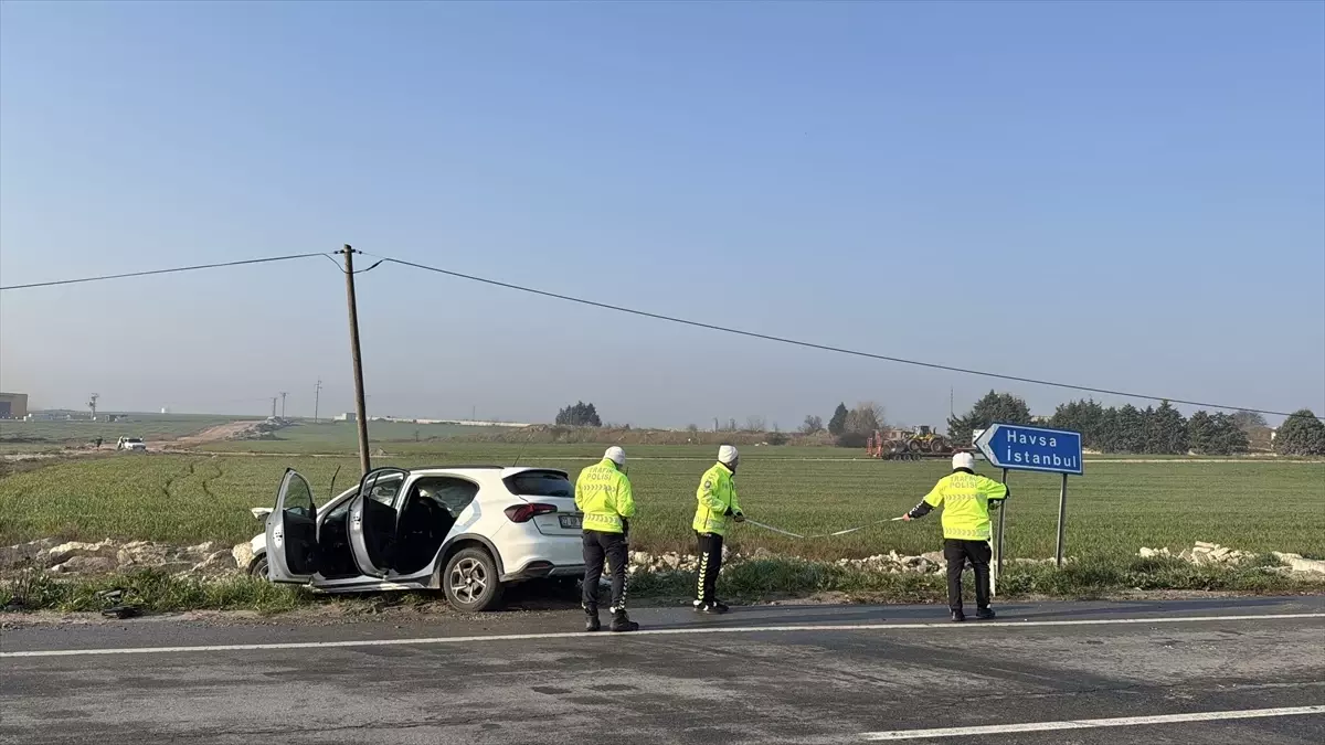 Edirne\'de Trafik Kazası: 3 Yaralı