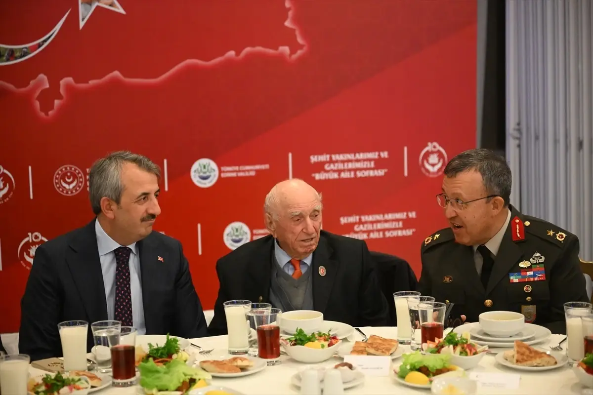 Edirne\'de şehit yakınları ve gaziler için iftar programı düzenlendi
