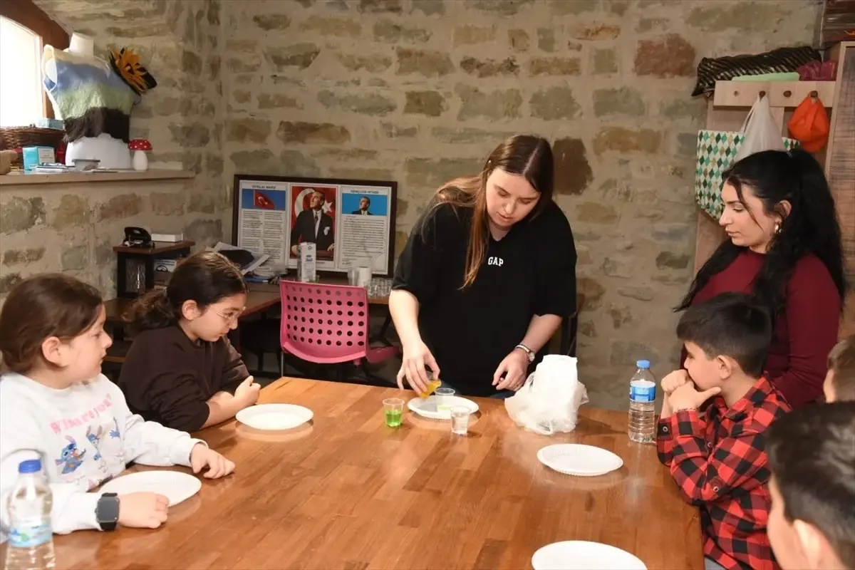 Öğrenciler Bursa\'yı Keşfetti