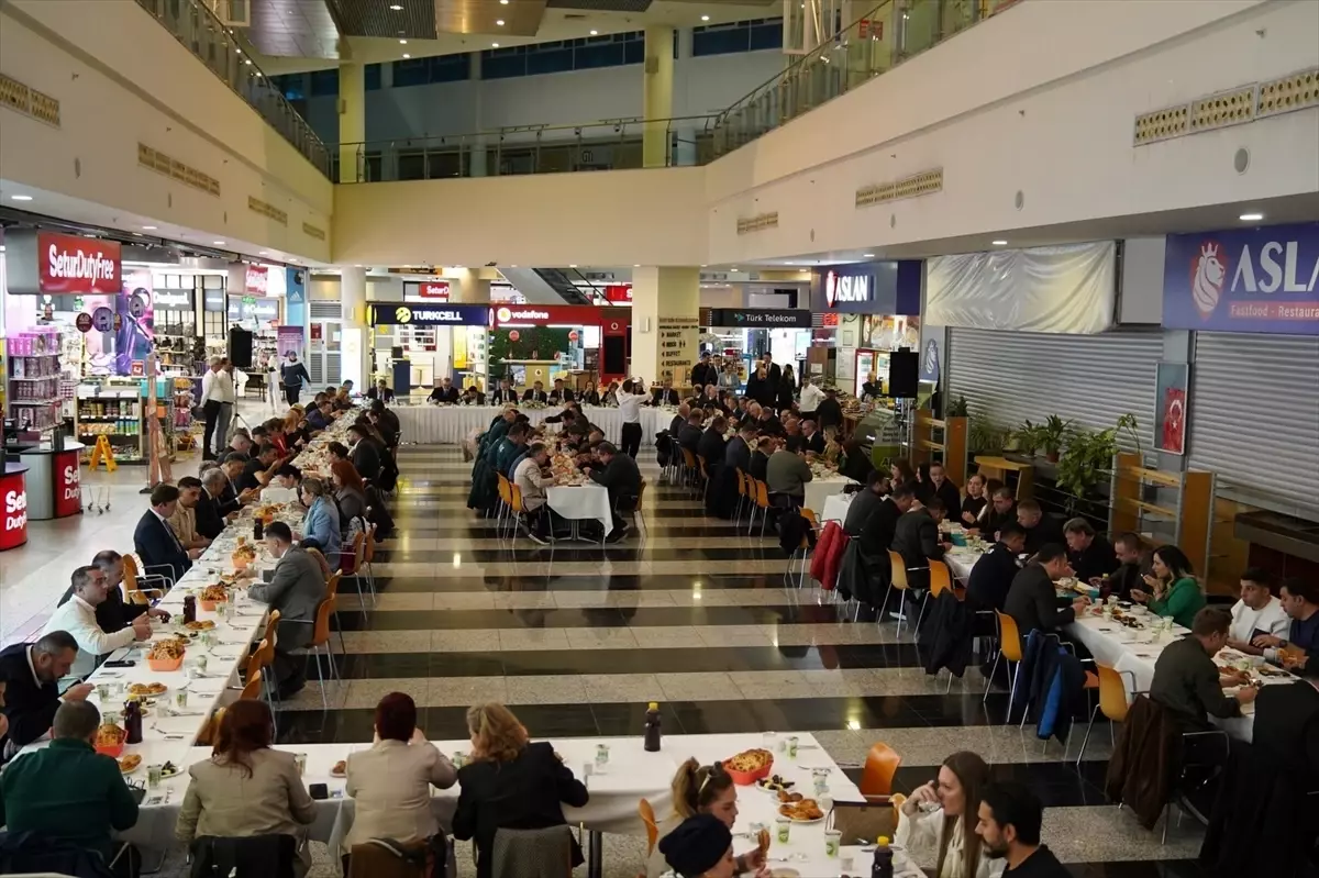 Edirne\'de Gümrük Personeline İftar