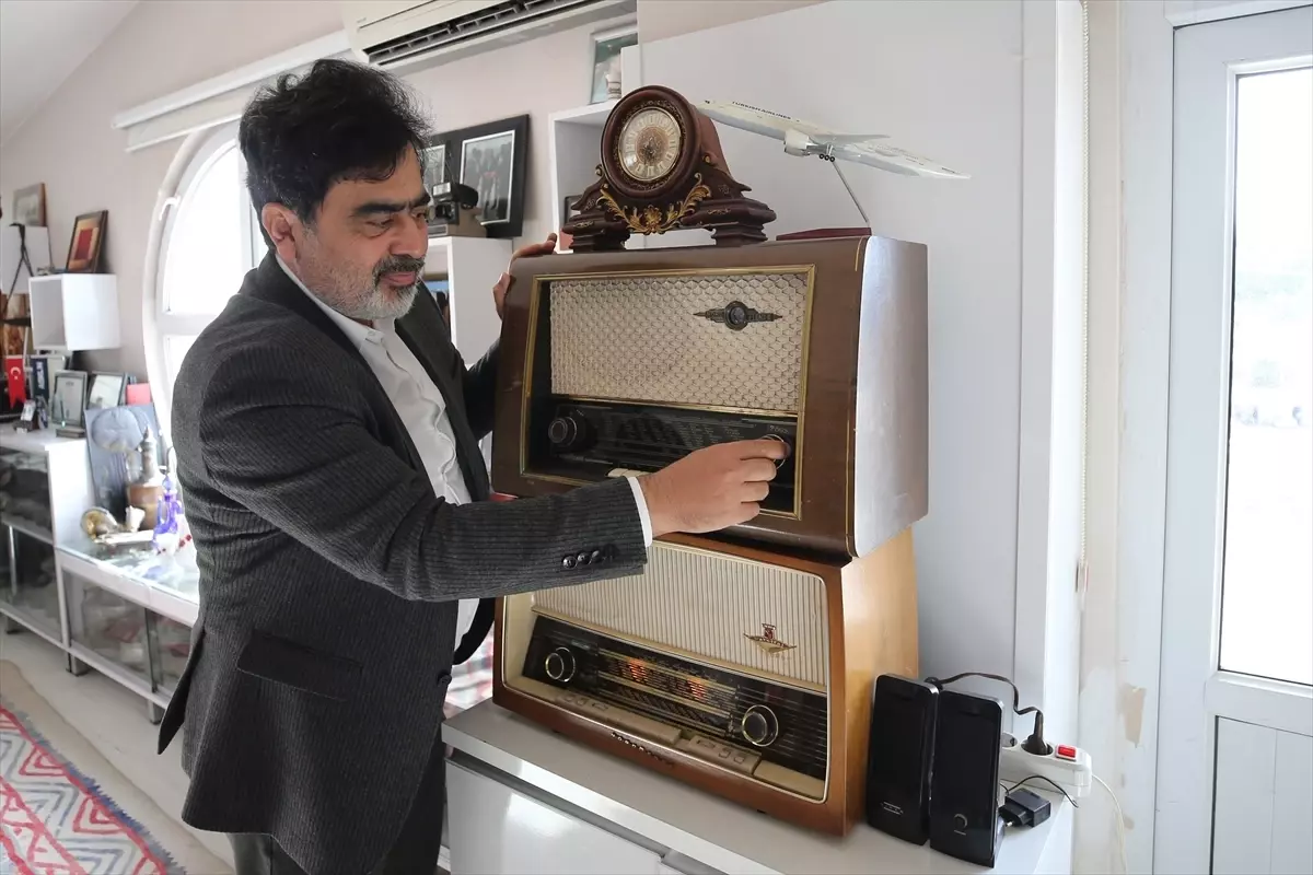 Eğitimciden Nostalji Radyoları Koleksiyonu