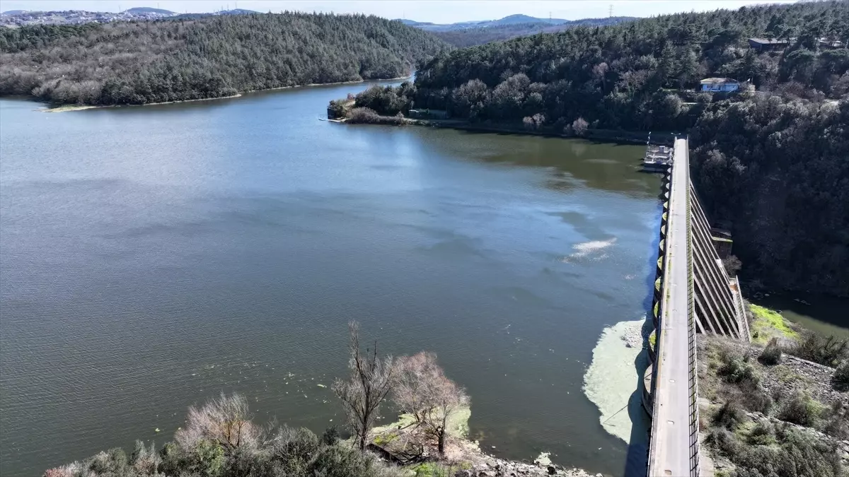 Elmalı Barajı\'ndaki Atık Kirliliği