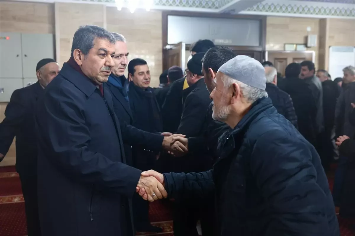 Esenler\'de Enderun Usulü Teravih Namazı