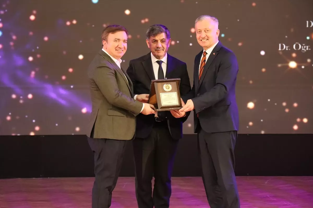 EBYÜ 20. Yılını Kutladı