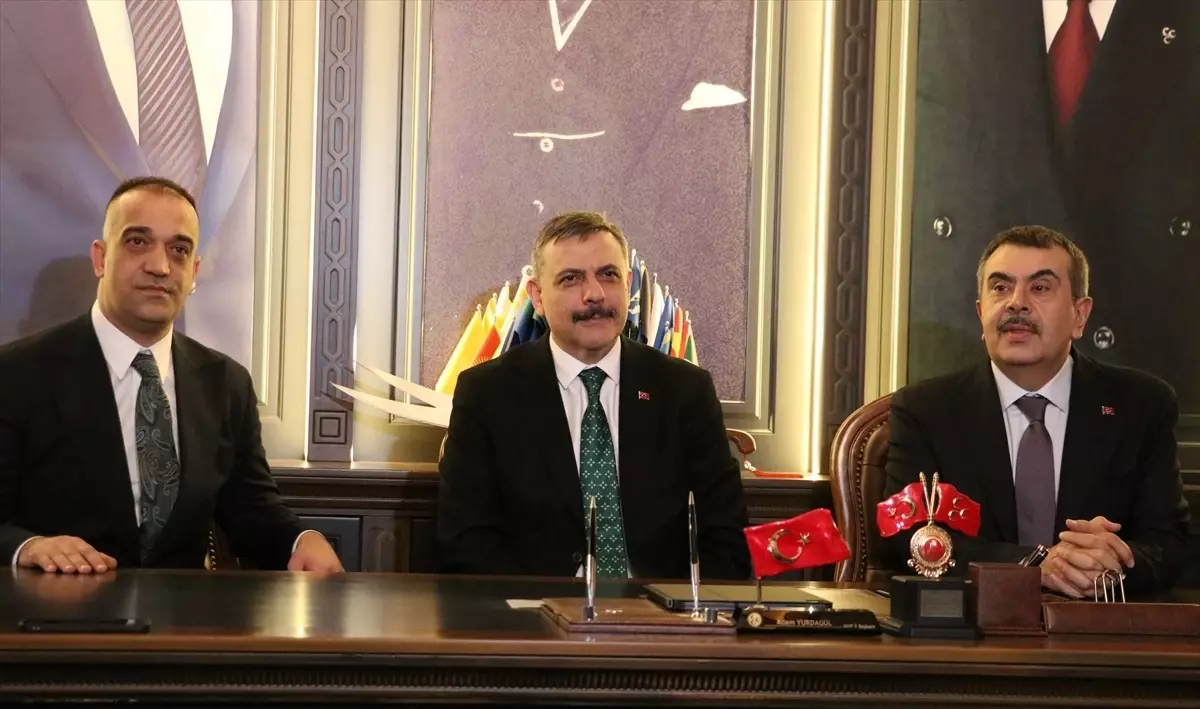 Bakanlar Erzurum\'da İftar Programında Buluştu