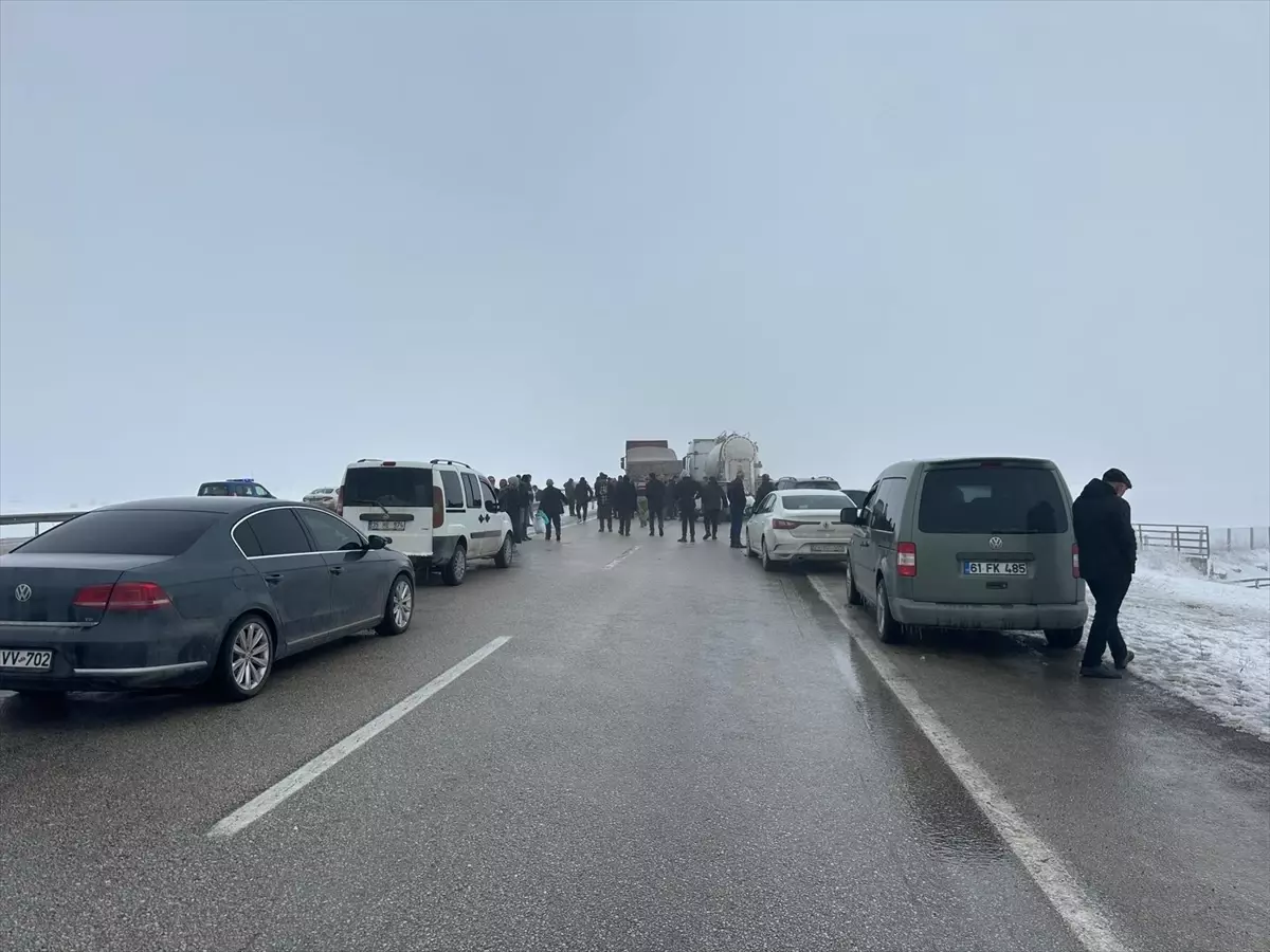 Erzurum'da zincirleme trafik kazası: 20 ölü