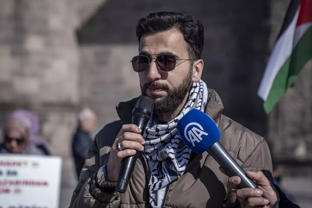 Erzurum\'da Sağlık Çalışanlarından Gazze İçin Sessiz Yürüyüş